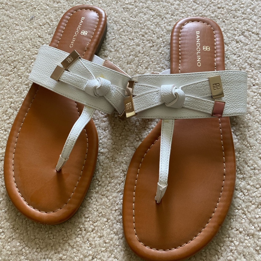 Bandolino slides